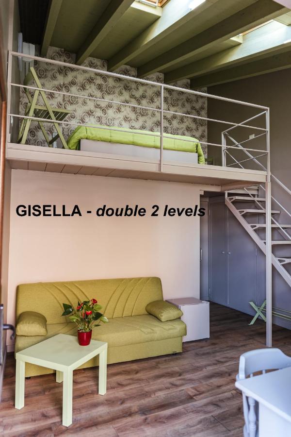 Antico Borgo Con - Adults Only Manerba del Garda